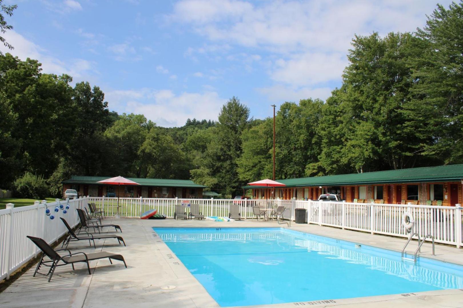 ברייסון סיטי Two Rivers Lodge מראה חיצוני תמונה